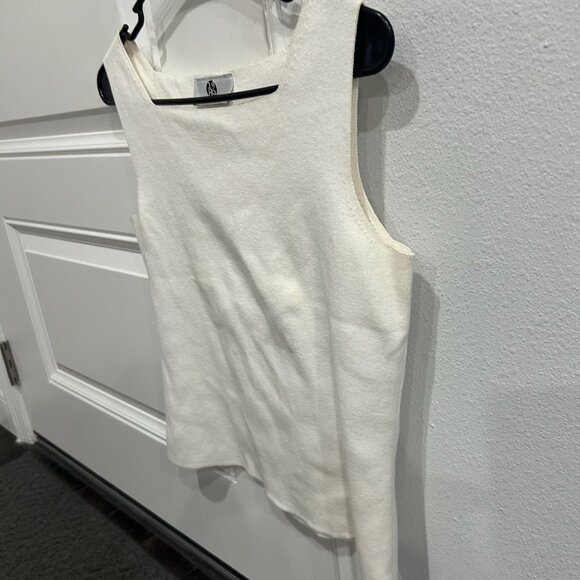 1989 One Eight Nine White Sleeveless Knit Tank Top Size M Stretchy Lightweight - Picture 3 of 9